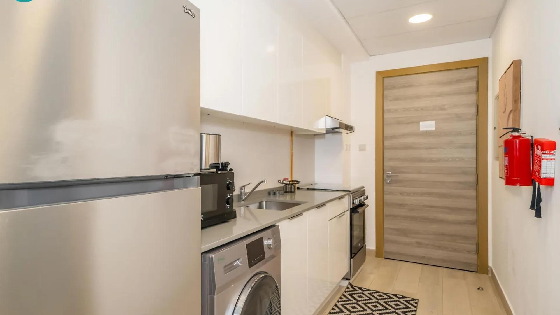 Blue Breeze - Elegant & Cozy Studio In Jvc Dubai Apartment