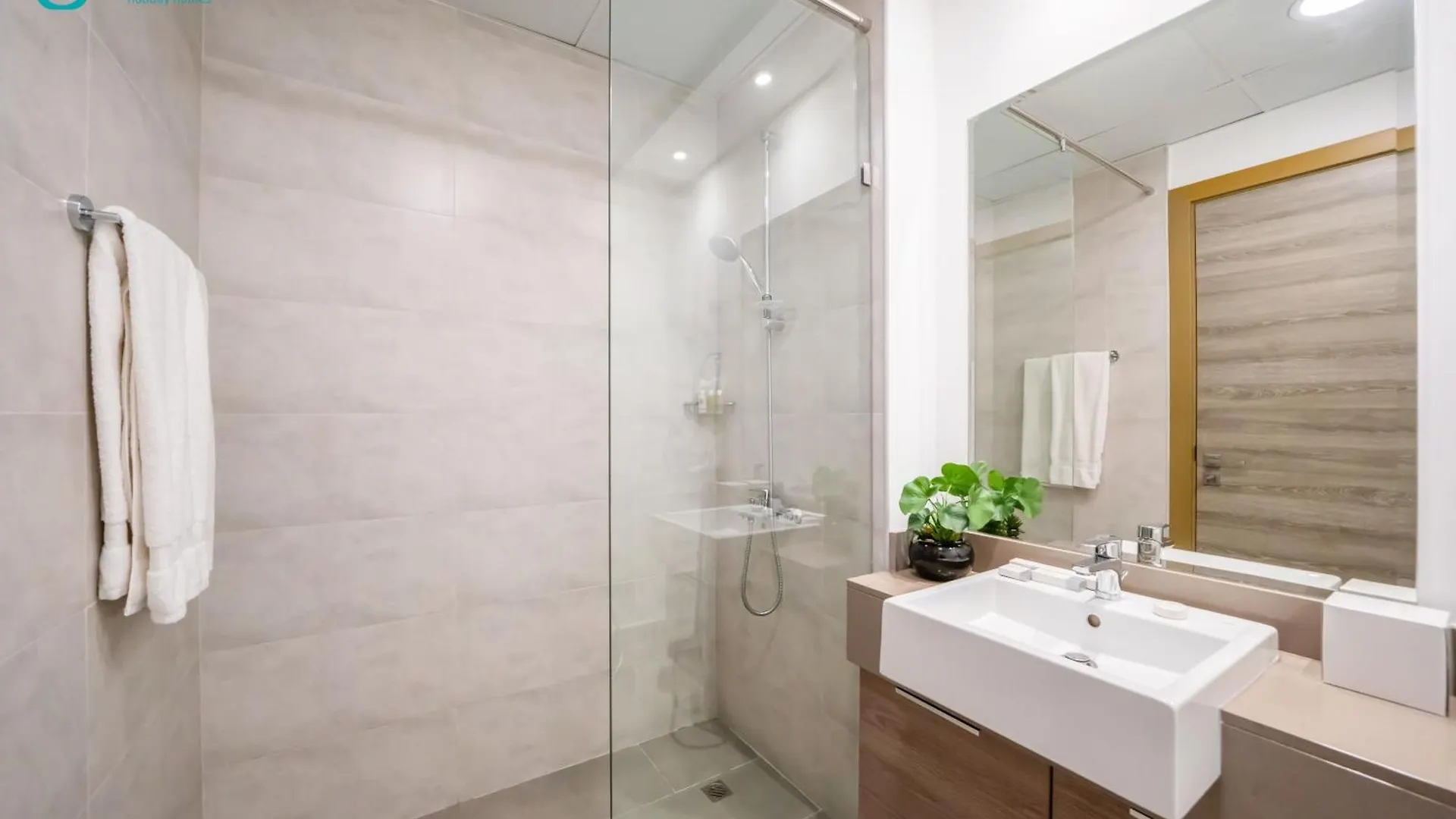 Blue Breeze - Elegant & Cozy Studio In Jvc Dubai United Arab Emirates